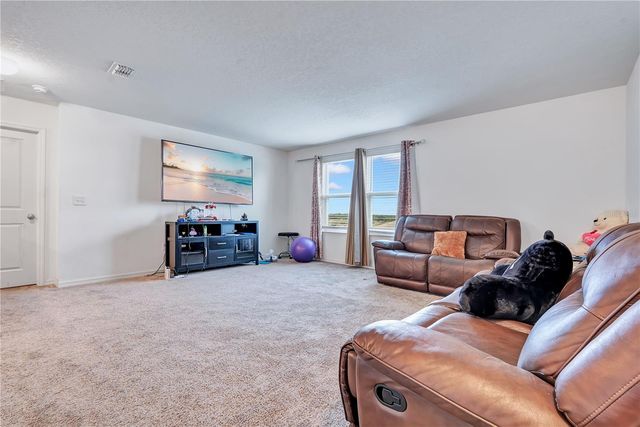 2512 BEGONIA STREET, Mascotte, FL 34753
