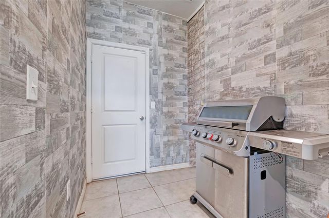 2512 BEGONIA STREET, Mascotte, FL 34753