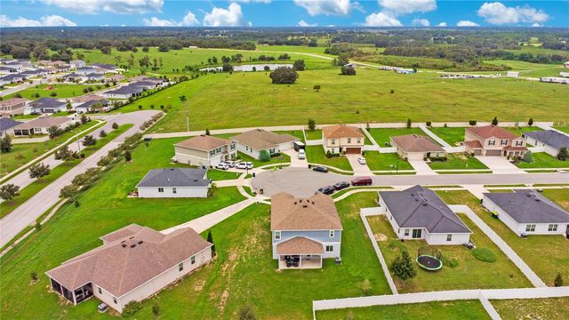 2512 BEGONIA STREET, Mascotte, FL 34753