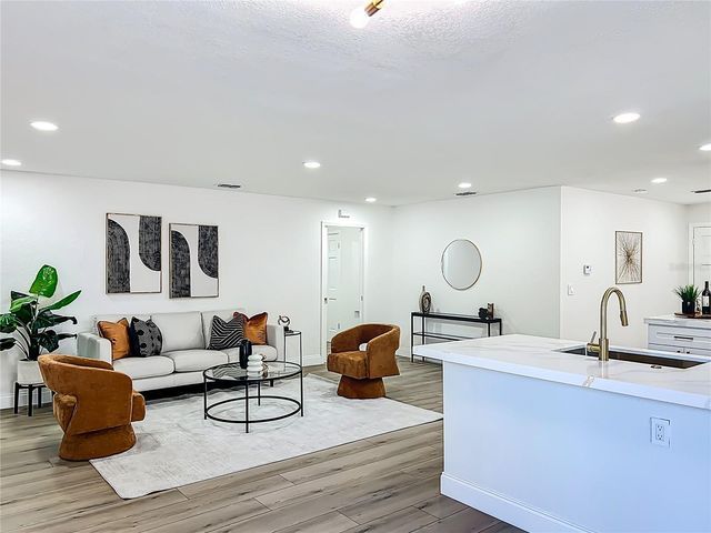 211 DOVERWOOD ROAD, Casselberry, FL 32730