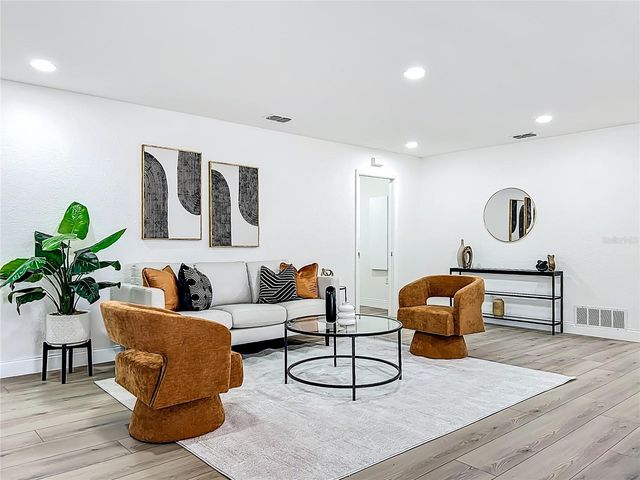 211 DOVERWOOD ROAD, Casselberry, FL 32730