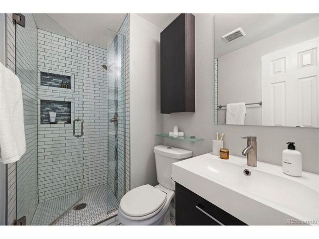 1822 S Olive St, Denver, CO 80224