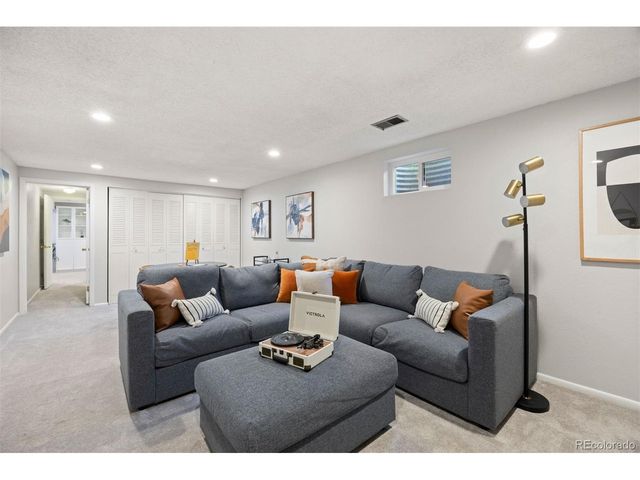 1822 S Olive St, Denver, CO 80224