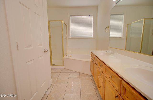 2089 E HURON Court, Gilbert, AZ 85234