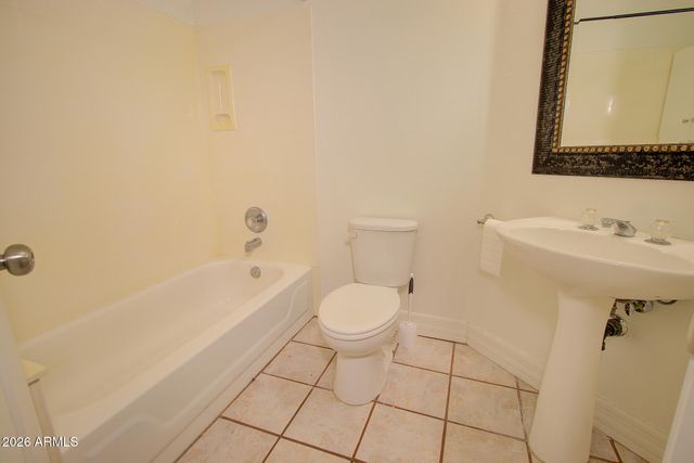 2089 E HURON Court, Gilbert, AZ 85234