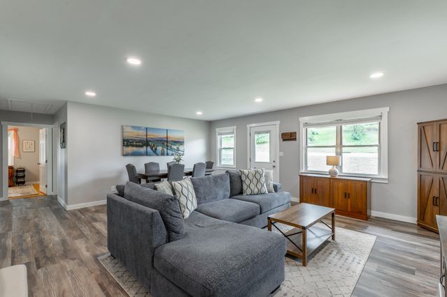 275 Lawrence Drive, Rossville, GA 30741