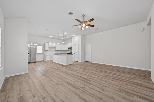 15059 Meadow Glen N, Conroe, TX 77306