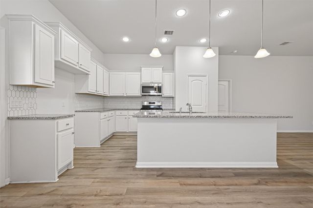 15059 Meadow Glen N, Conroe, TX 77306