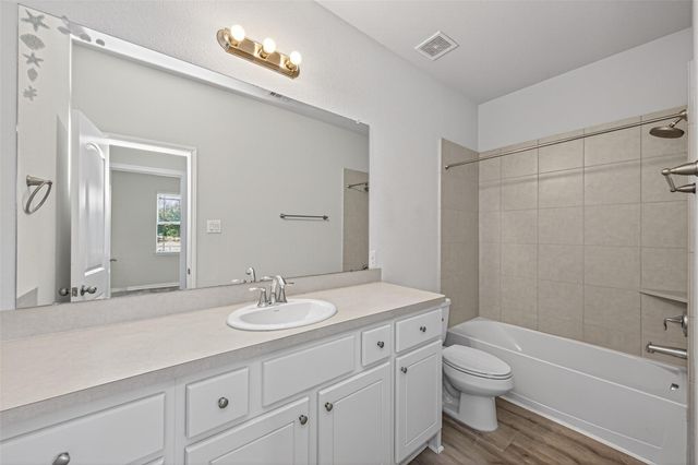 15059 Meadow Glen N, Conroe, TX 77306