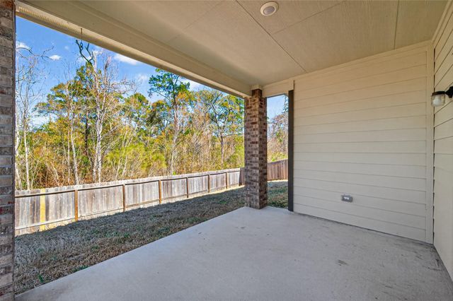 15059 Meadow Glen N, Conroe, TX 77306