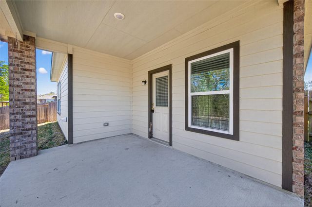 15059 Meadow Glen N, Conroe, TX 77306