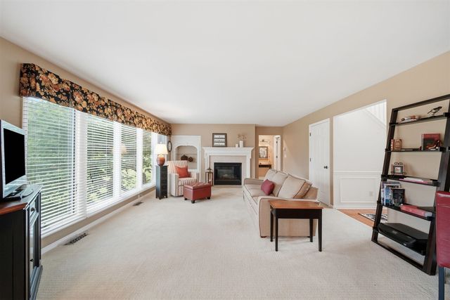 5040 Grande View Lane, Jackson, MI 49201