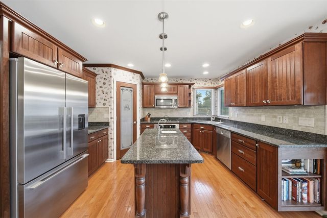 5040 Grande View Lane, Jackson, MI 49201
