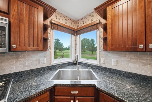 5040 Grande View Lane, Jackson, MI 49201