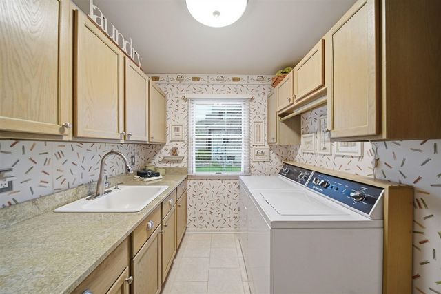 5040 Grande View Lane, Jackson, MI 49201