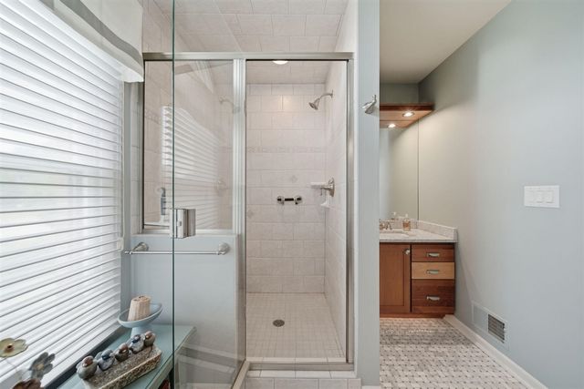 5040 Grande View Lane, Jackson, MI 49201
