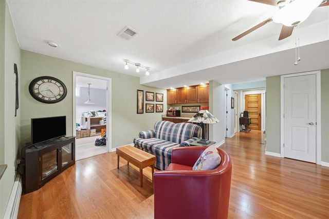 5040 Grande View Lane, Jackson, MI 49201