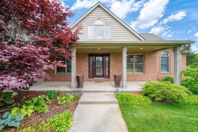 5040 Grande View Lane, Jackson, MI 49201