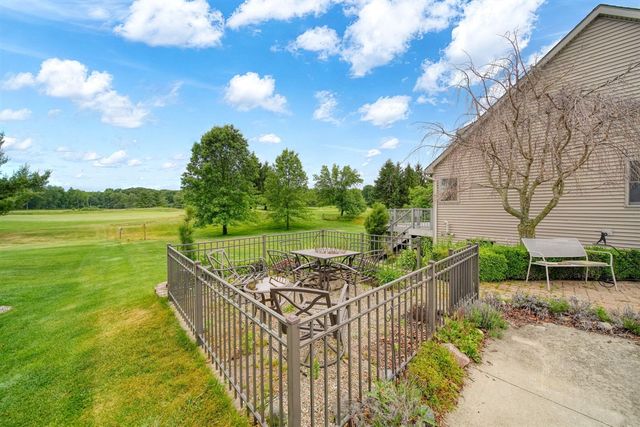 5040 Grande View Lane, Jackson, MI 49201