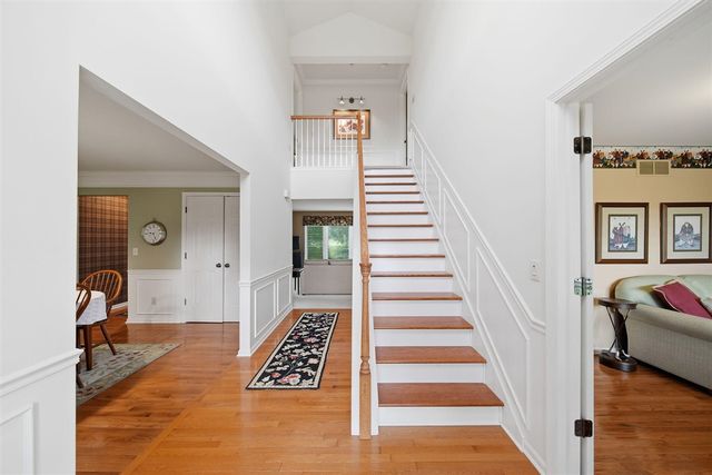 5040 Grande View Lane, Jackson, MI 49201