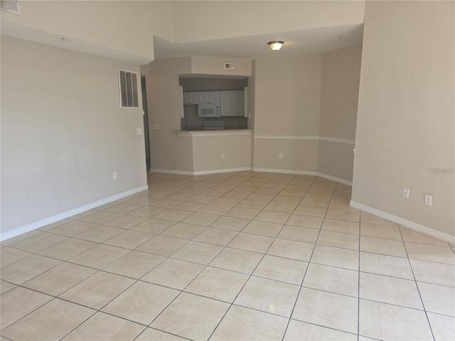 5566 METROWEST BOULEVARD 303, Orlando, FL 32811