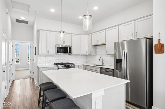 557 Steinbeck Place, Carmel, IN 46032