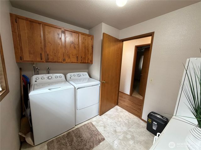 3815 Hillview Court NW, Olympia, WA 98502