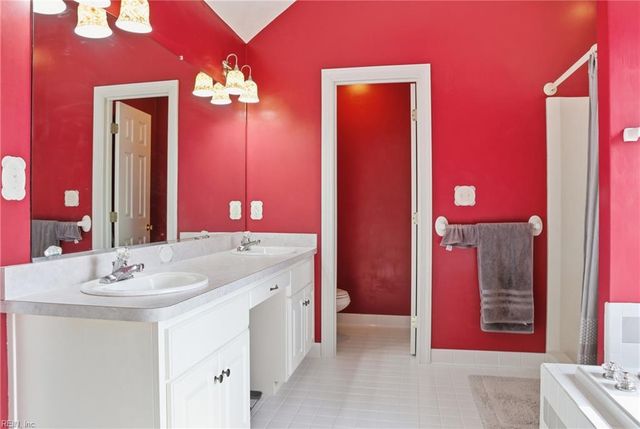 1413 Mill Point CT, Suffolk, VA 23434