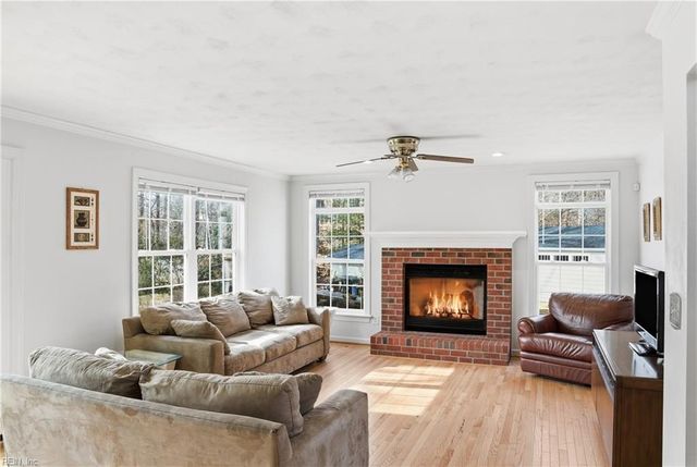 1413 Mill Point CT, Suffolk, VA 23434