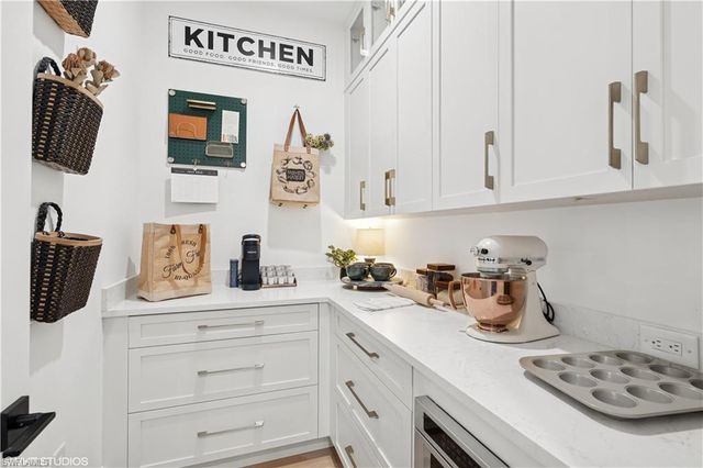 19781 Marino Lake Cir Apt 101, Miromar Lakes, FL 33913