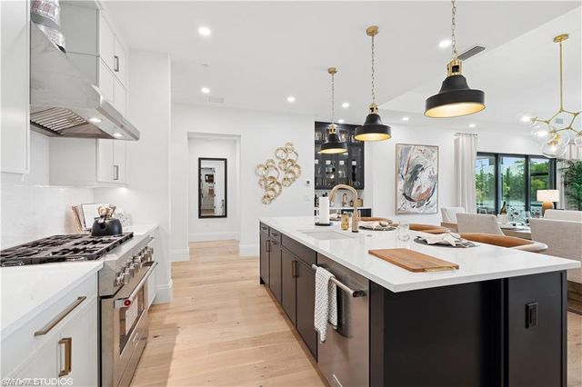 19781 Marino Lake Cir Apt 101, Miromar Lakes, FL 33913