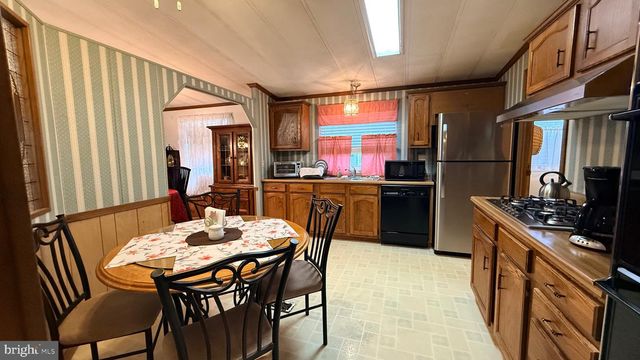 581 MILES STANDISH LN, Buena, NJ 08310