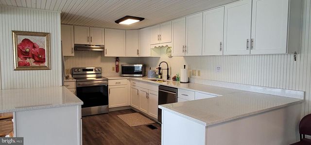 581 MILES STANDISH LN, Buena, NJ 08310