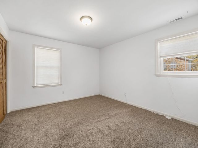 404 Shamrock Dr, Boiling Springs, SC 29316