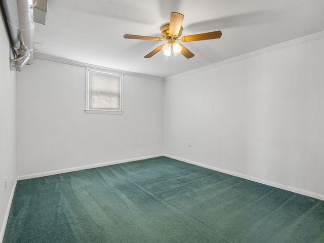 404 Shamrock Dr, Boiling Springs, SC 29316