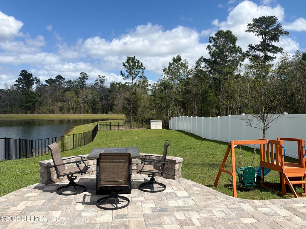 2836 OAK STREAM Drive, Green Cove Springs, FL 32043