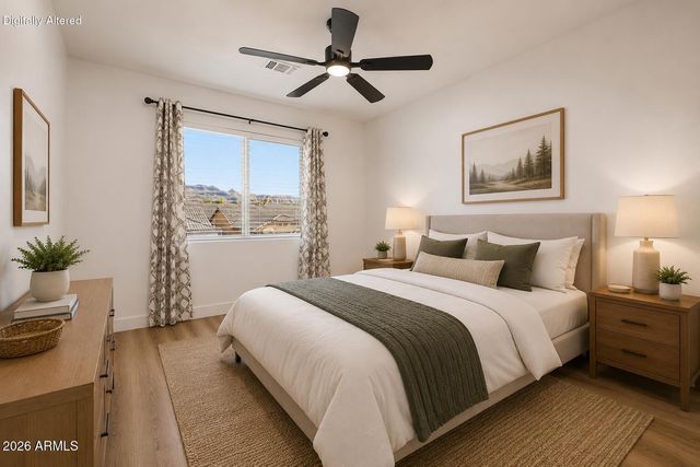 916 E HARWELL Road, Phoenix, AZ 85042