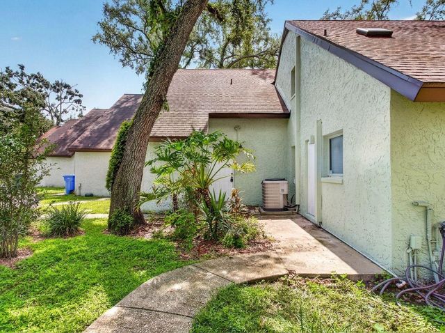 5627 ASHLEY OAKS DRIVE 2, Tampa, FL 33617