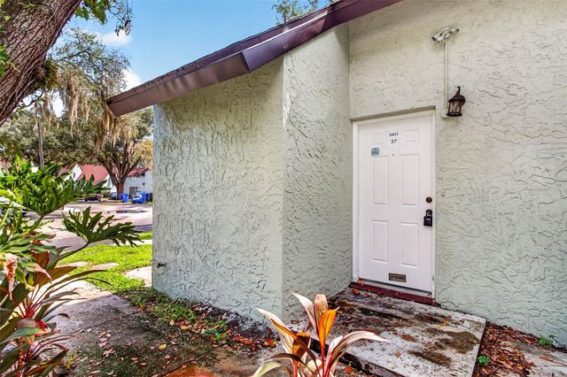 5627 ASHLEY OAKS DRIVE 2, Tampa, FL 33617