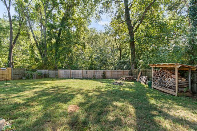 223 Graylynn Dr, Nashville, TN 37214