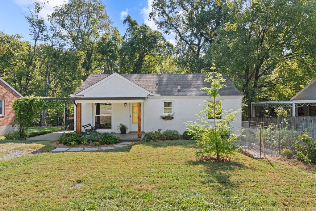 223 Graylynn Dr, Nashville, TN 37214