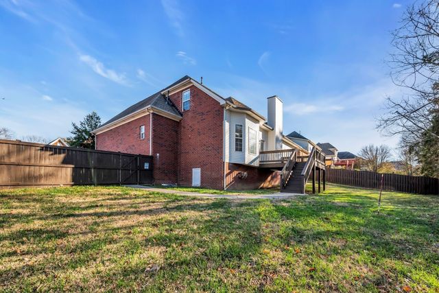 5504 Brookshire Dr, Nashville, TN 37211