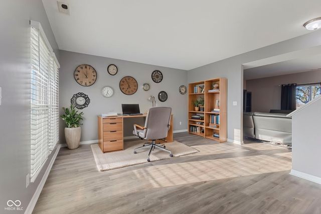 6212 N Woods Edge Drive, Mccordsville, IN 46055