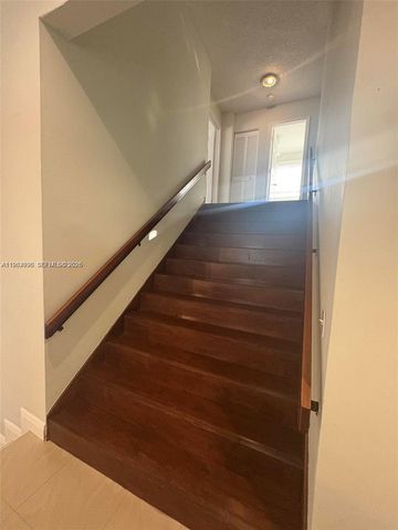 4520 NW 52nd St, Coconut Creek, FL 33073