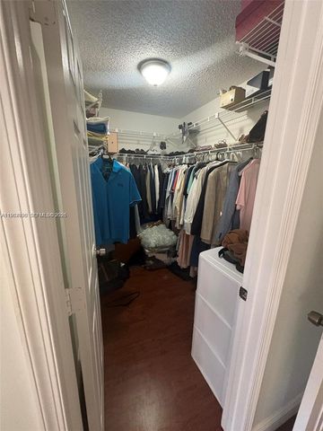 4520 NW 52nd St, Coconut Creek, FL 33073