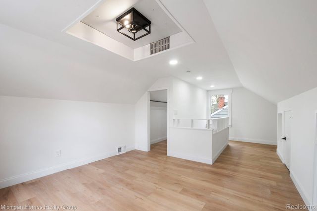 235 Flowerdale Street, Ferndale, MI 48220