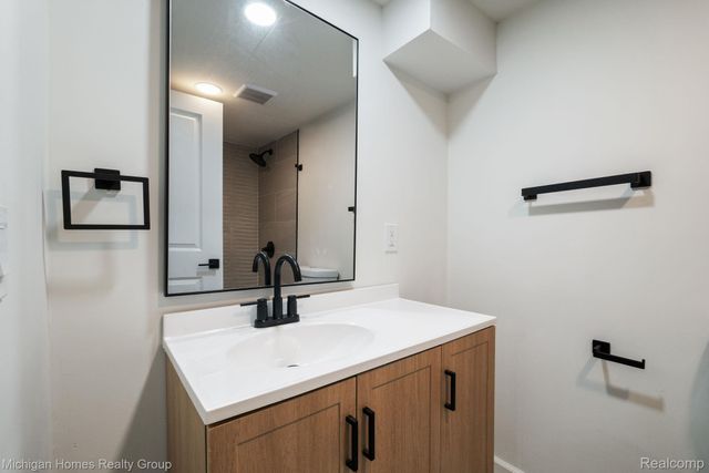 235 Flowerdale Street, Ferndale, MI 48220