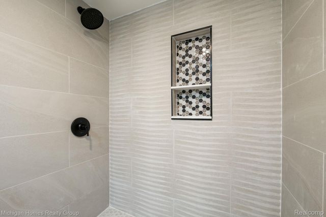 235 Flowerdale Street, Ferndale, MI 48220