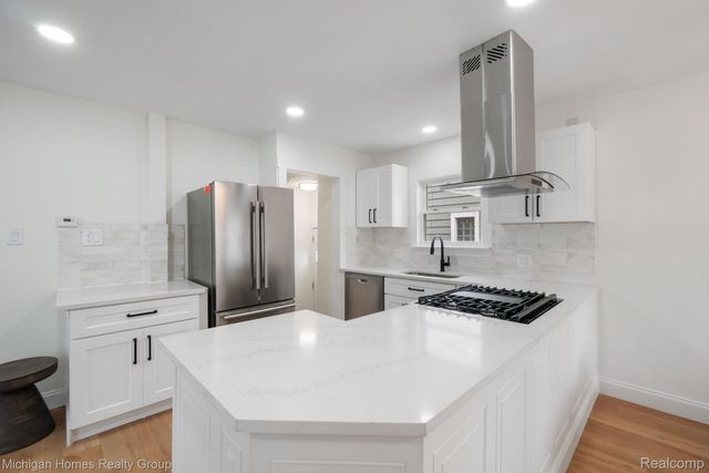 235 Flowerdale Street, Ferndale, MI 48220