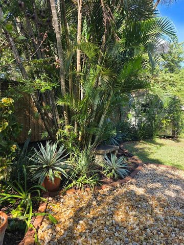 4718 CRYSTAL AVENUE, Sarasota, FL 34231